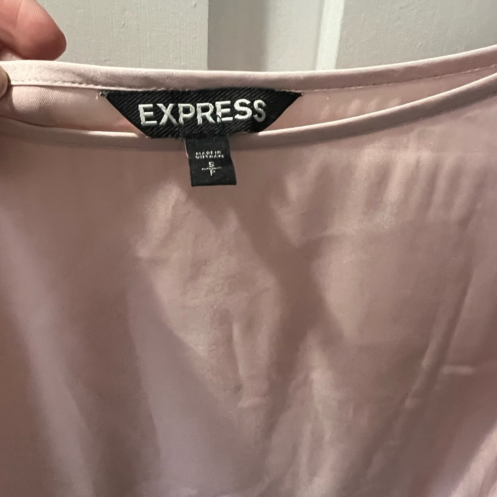 Pink Blouse - sleeve details - Picture 3 of 5